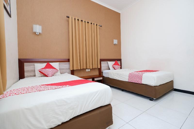 Hotel Arya Graha Semarang Zewnętrze zdjęcie